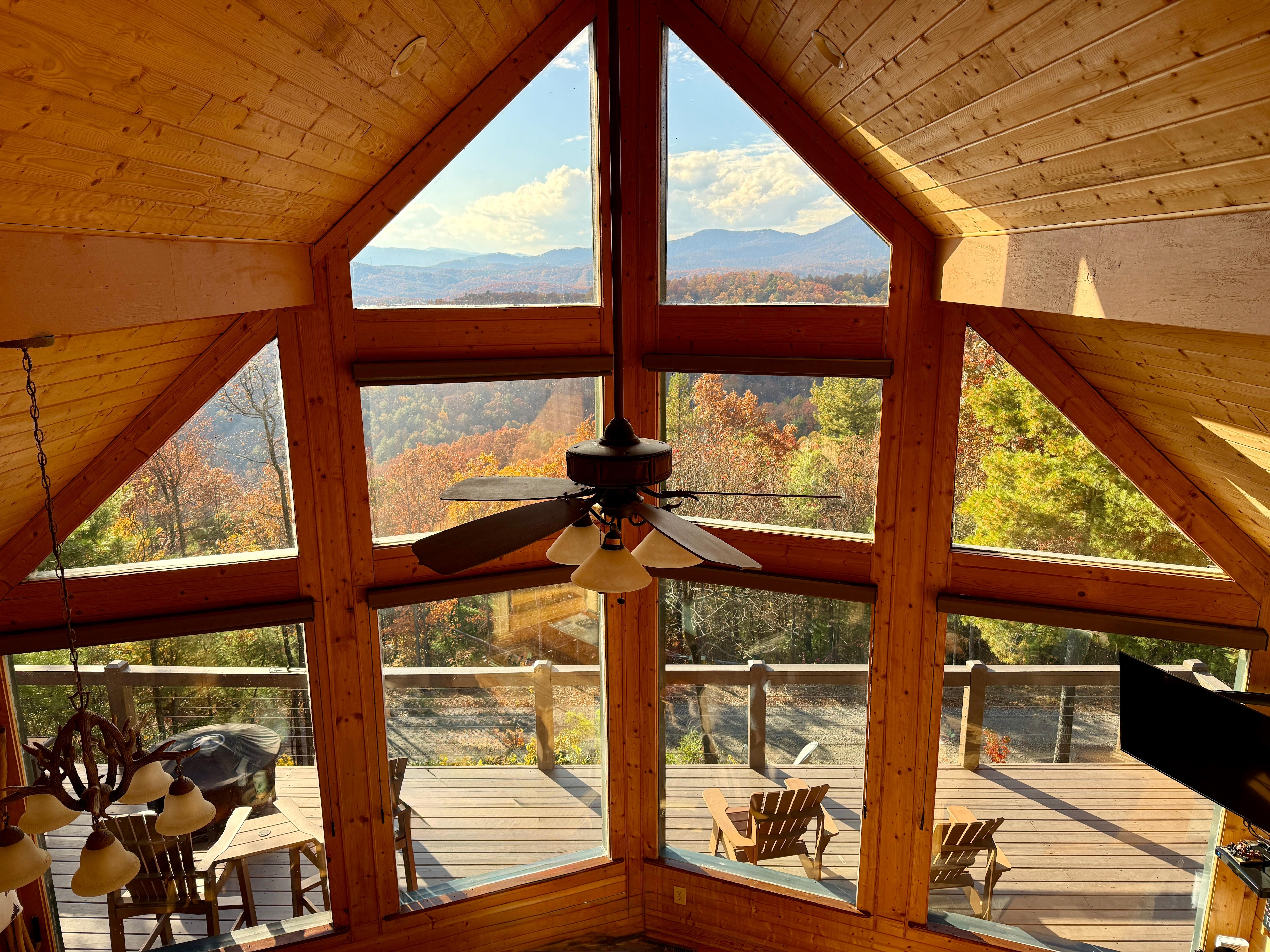 View from the loft/master. This is what I woke up to every morning! 🤩