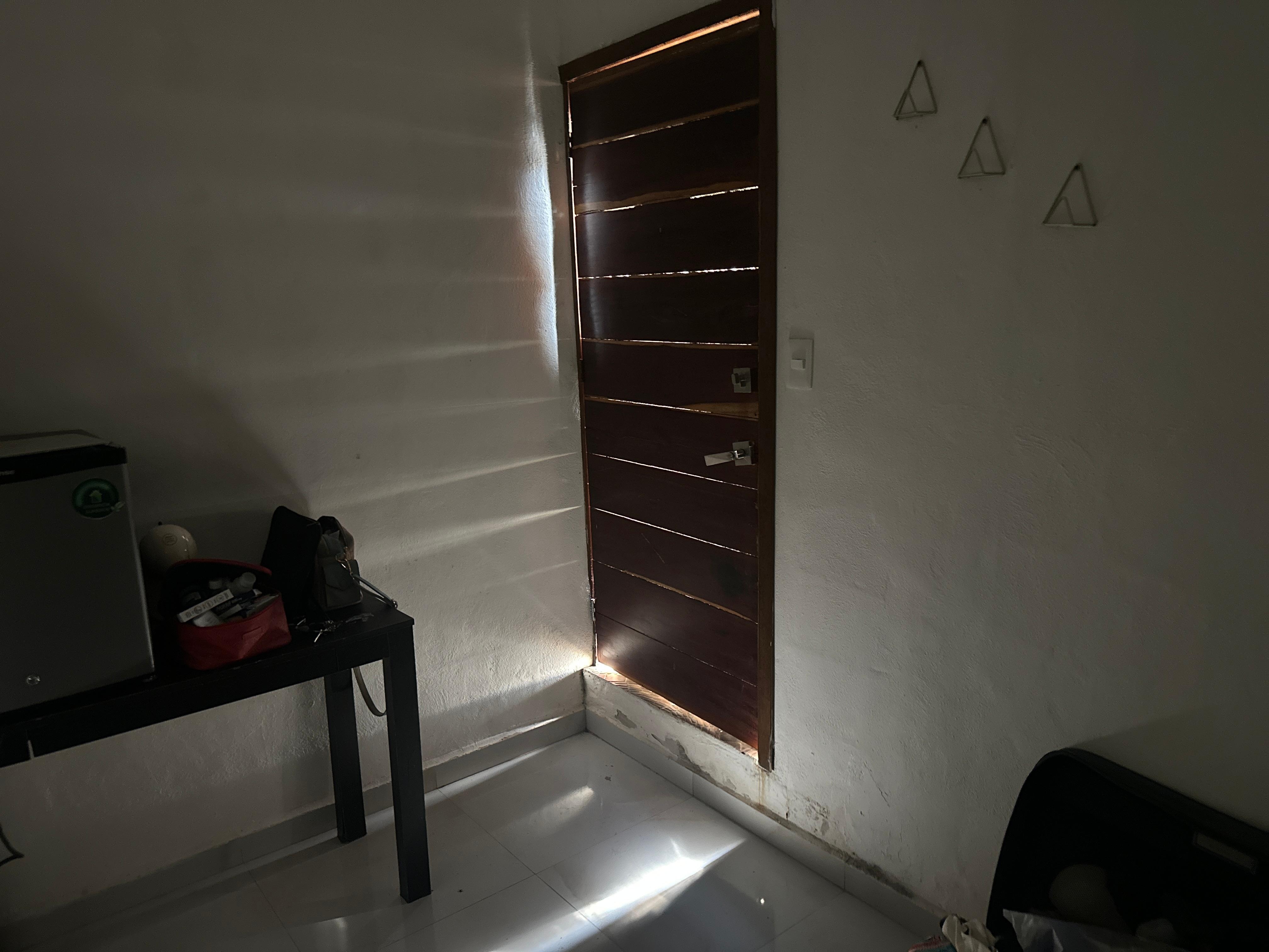 puertas totalmente expuestas al exterior