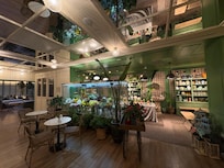 On site florist makes the lobby smell amazing