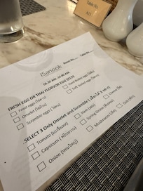 Kan bestille omelett til frokost