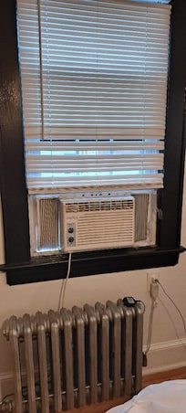 All blinds gapping, missing - privacy issue - not the picture of a "luxury retreat"