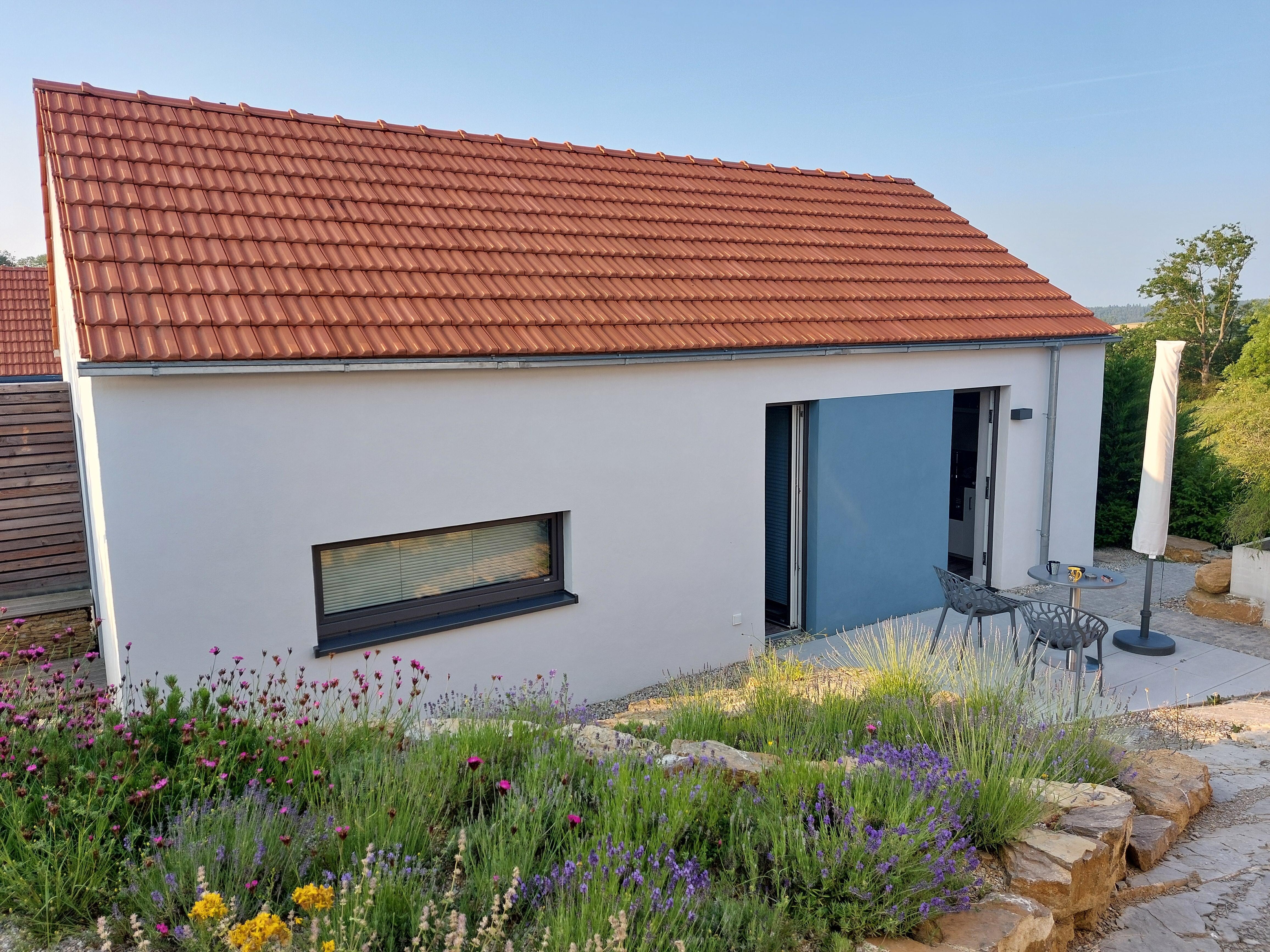 Seitenansicht vom Haus