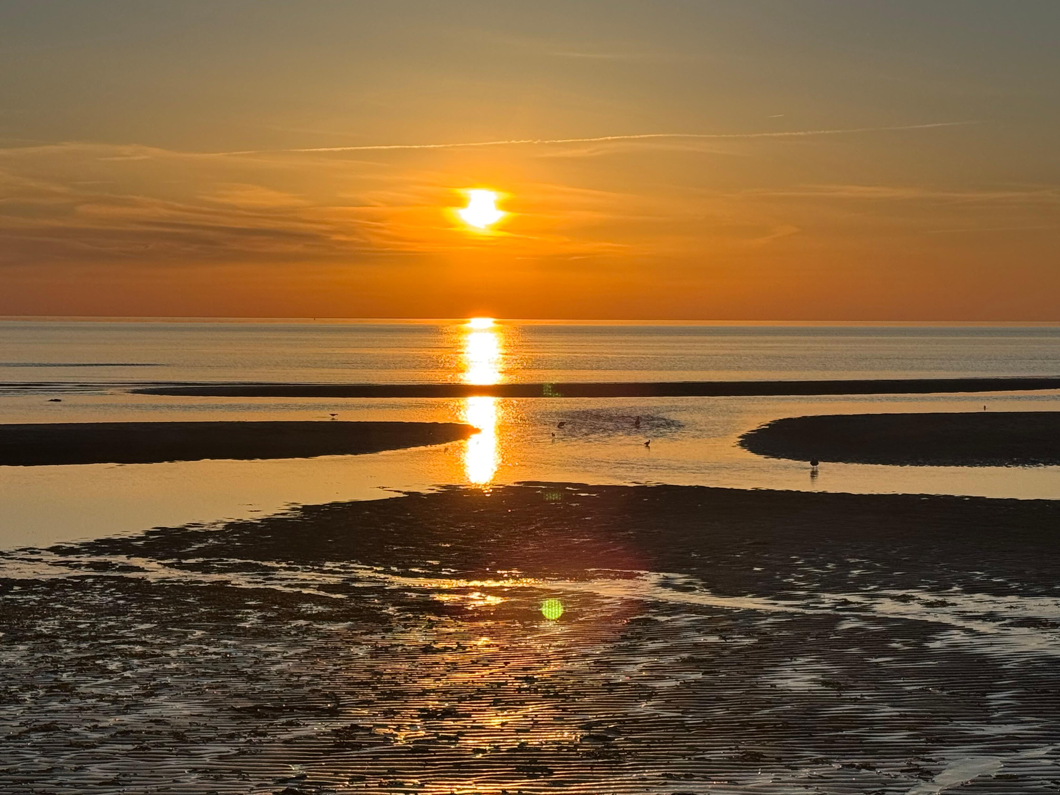Beautiful sunsets the beach is maybe a 10 min easy walk