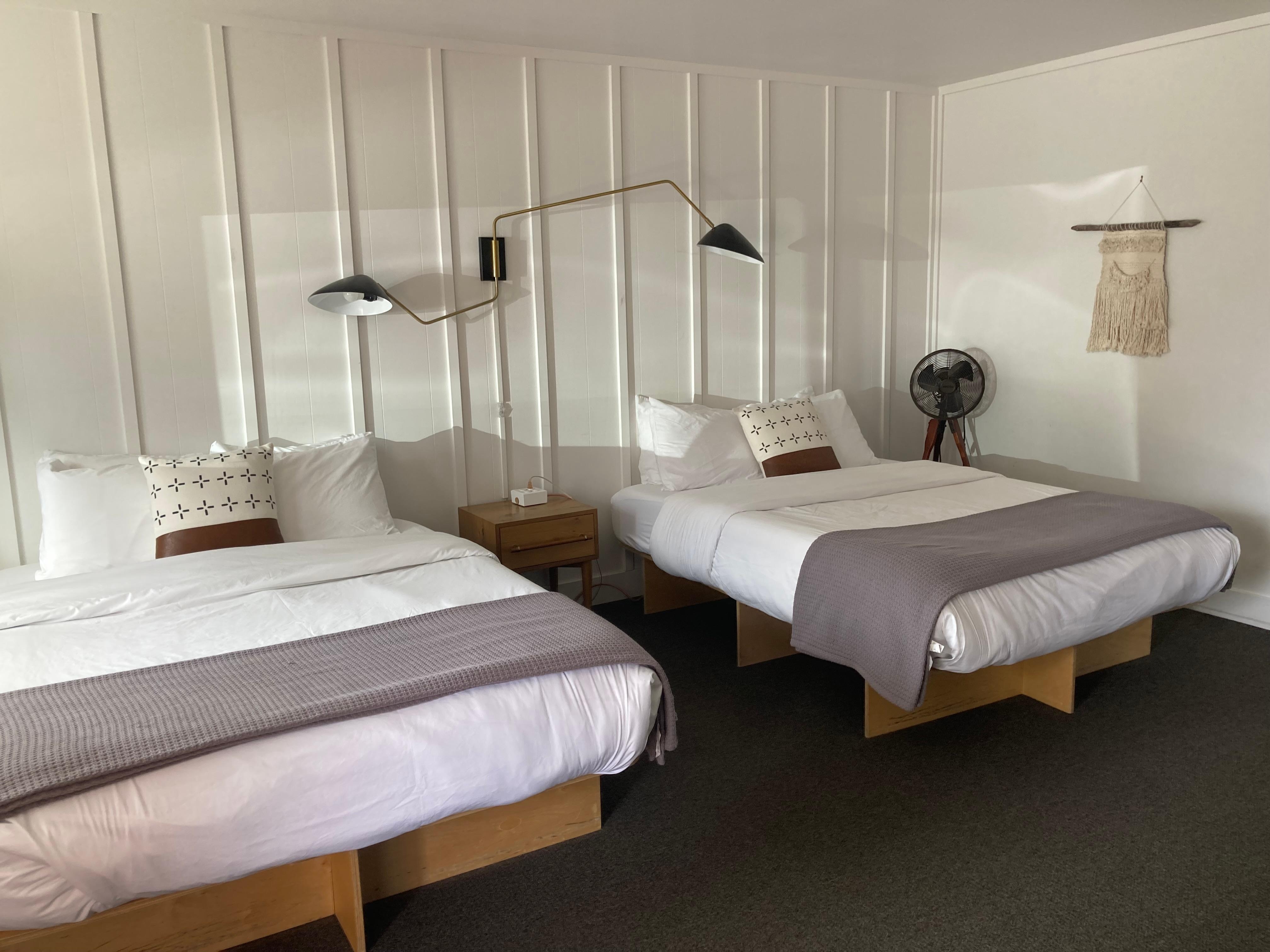 2 Queen room . Room #14