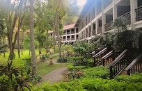 The 3 wings of the Sheraton that face onto a garden (Wings 4,5,6)