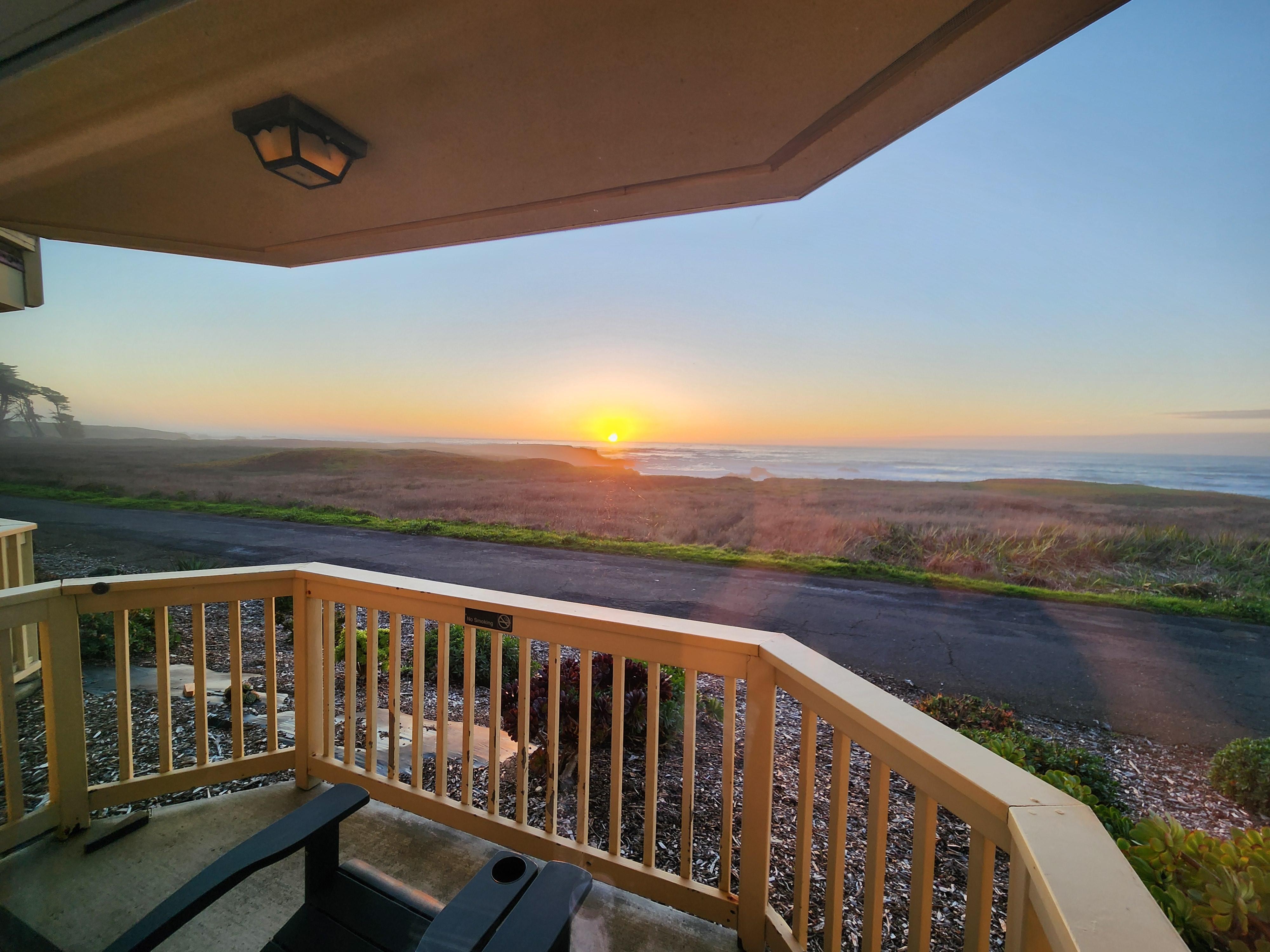 Balcony, don't sit on loungers you can't see over the railings 