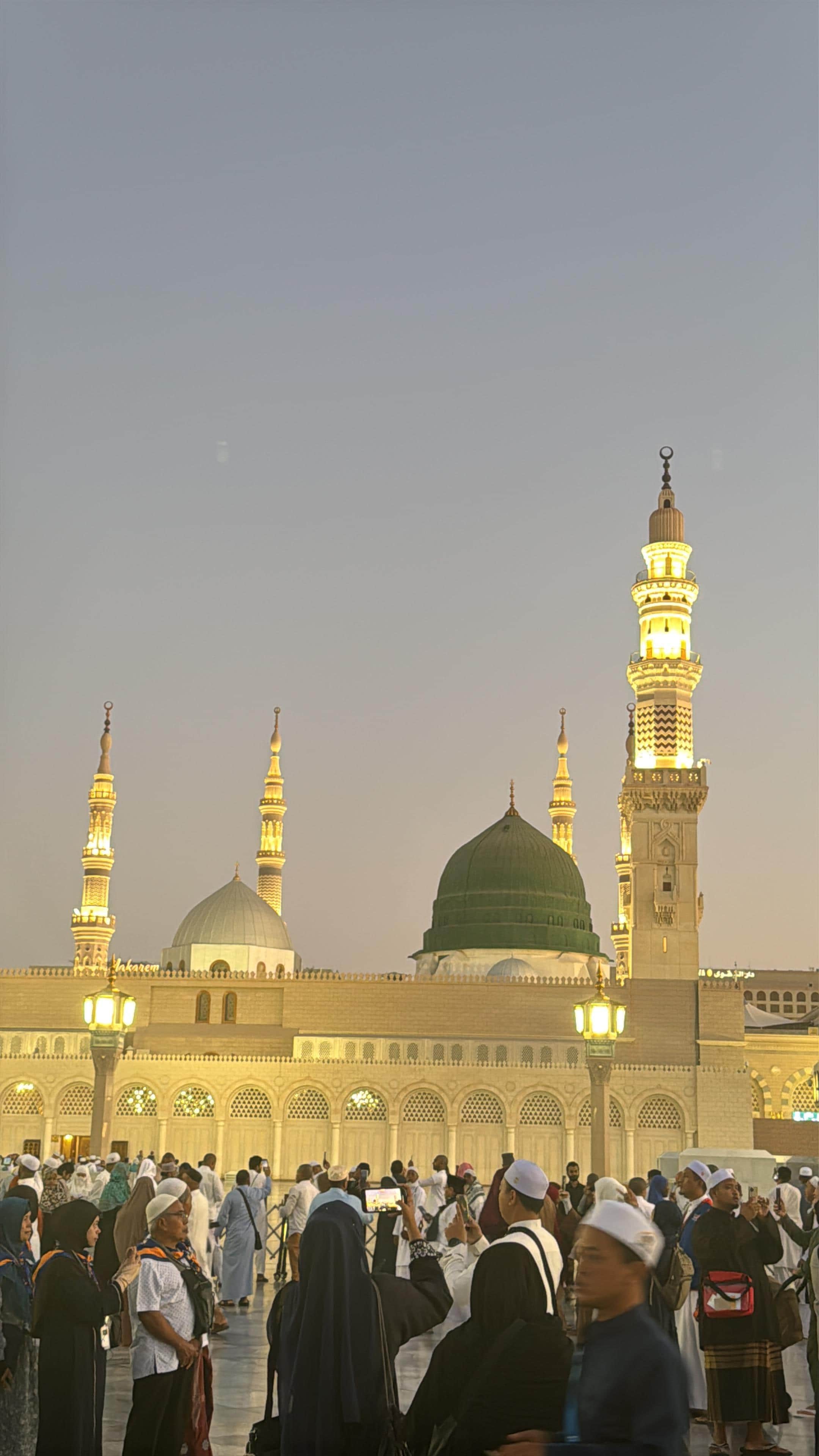 Haram is so close by just 2 min walk