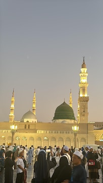 Haram is so close by just 2 min walk