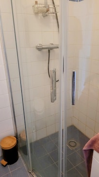 shower doors