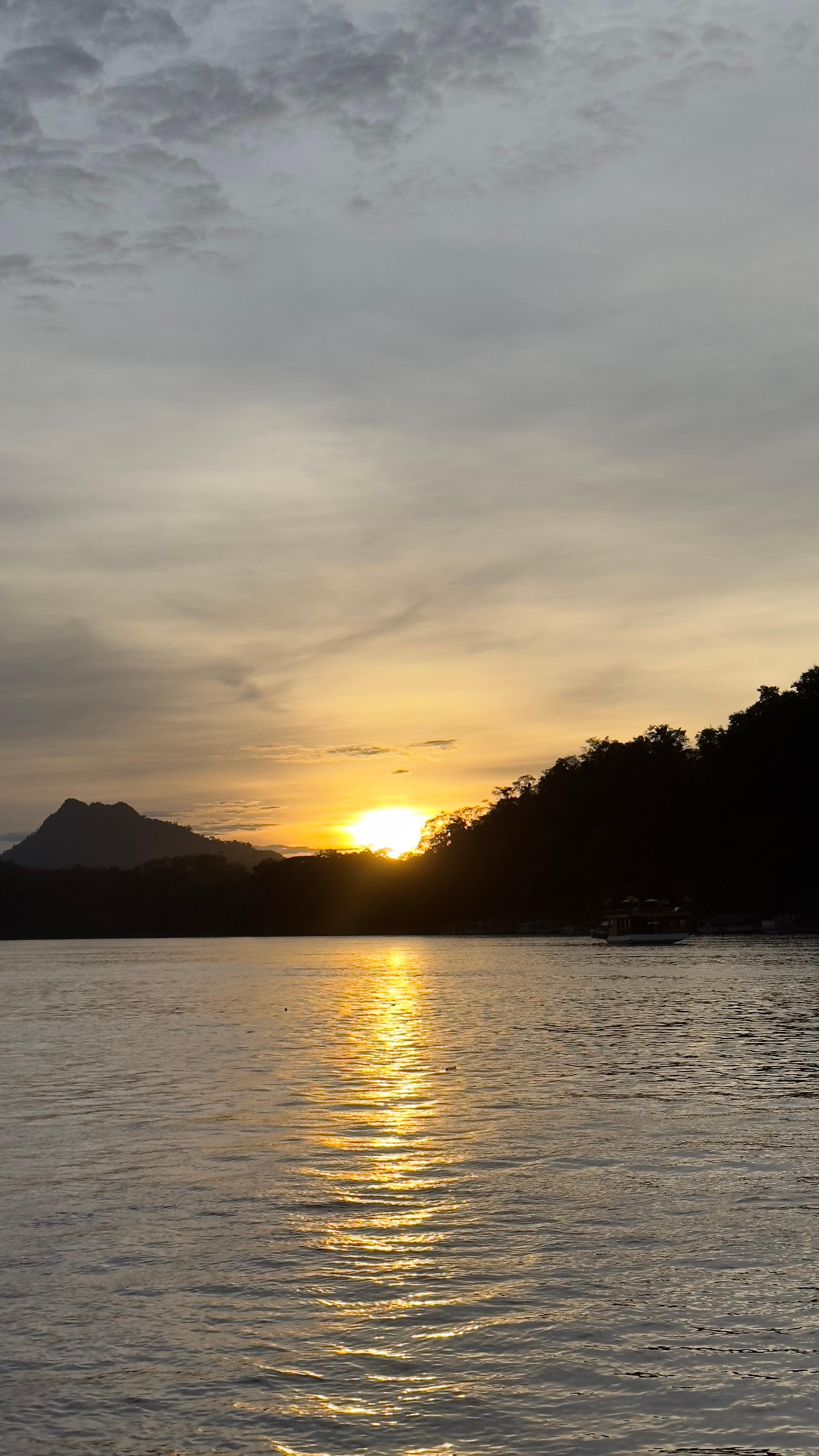 River Cruise zum Sunset. 
