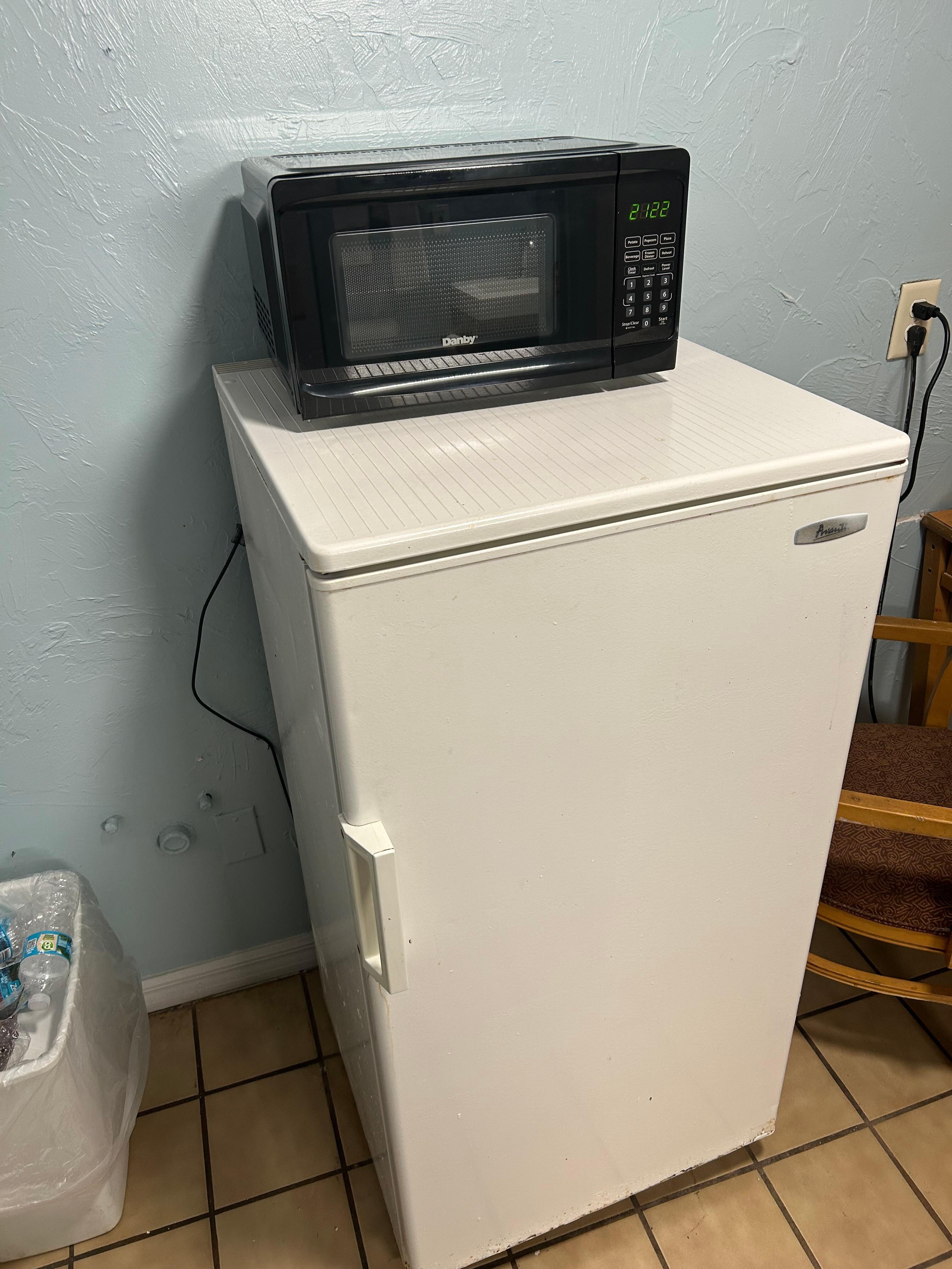 We booked for a kitchenette which was shown in a picture, but only got a fridge and microwave.  No coffee maker.