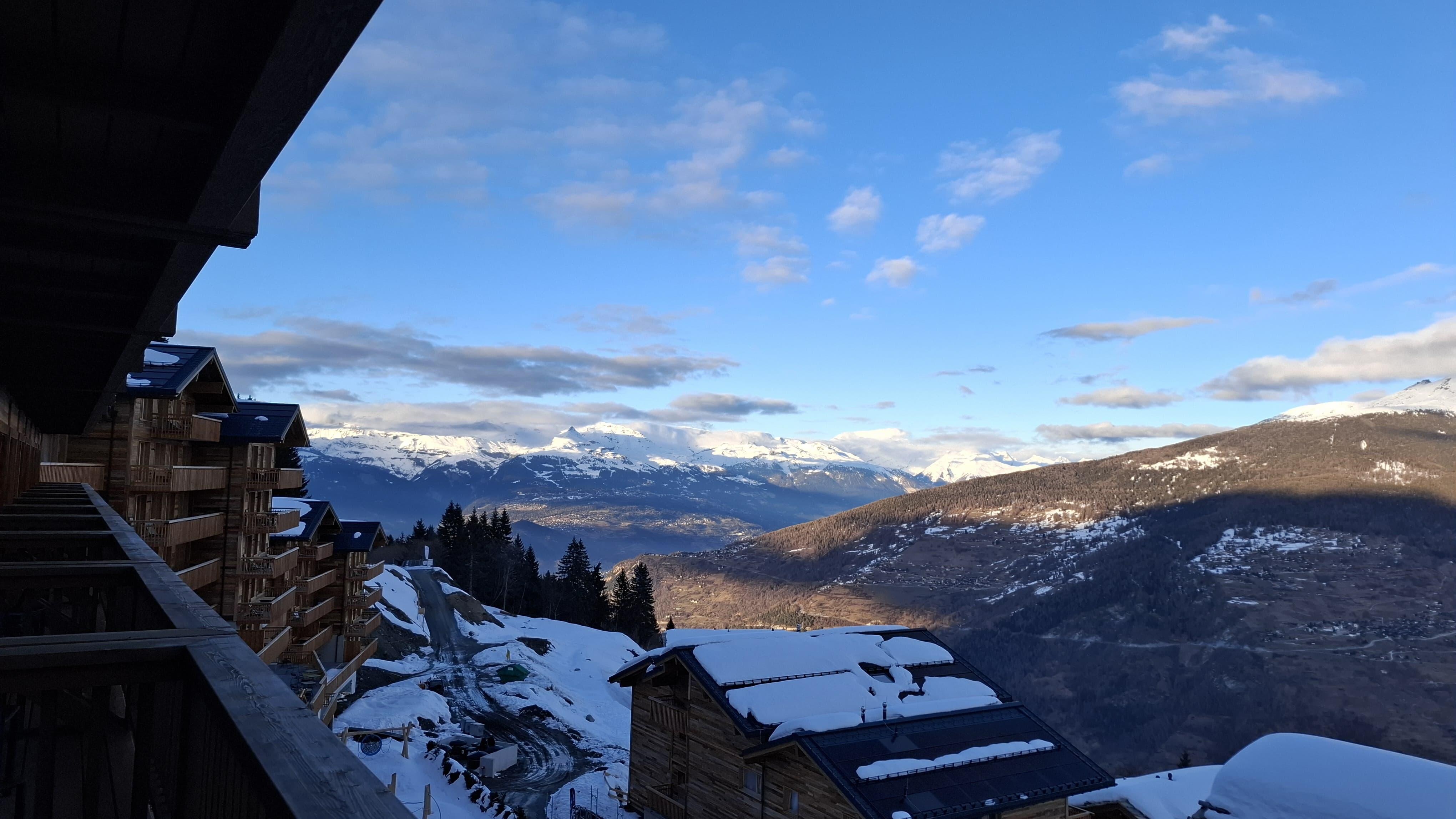 Vue sur la vallée depuis la chambre