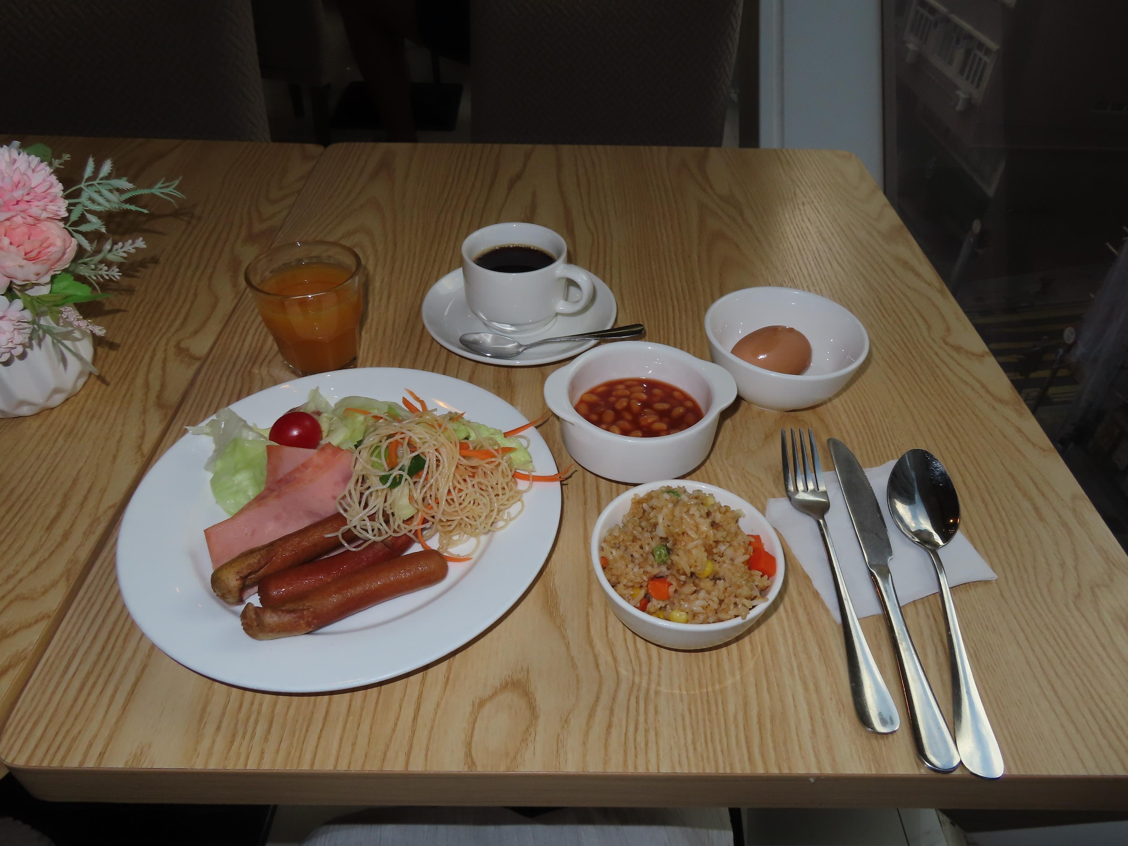 私の食べた朝食バイキング