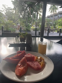 Love the fresh fruit plate i had for my breakfast