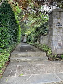 Beautiful neighborhood findings.