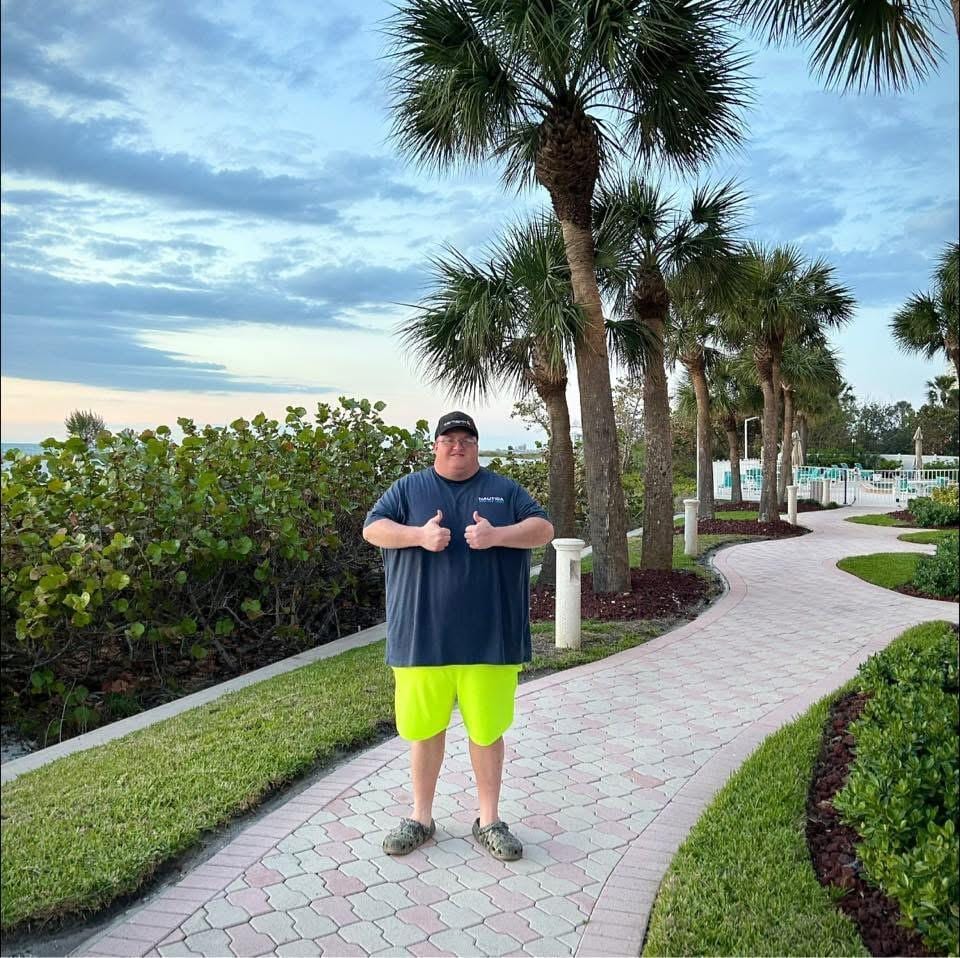 The walk way between the 2 buildings.