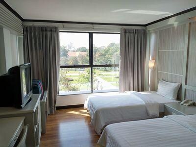 デラックスツイン