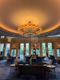 Grande lobby