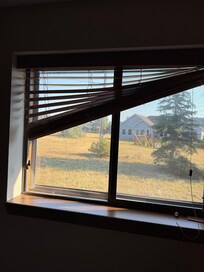 none of the blinds were functional