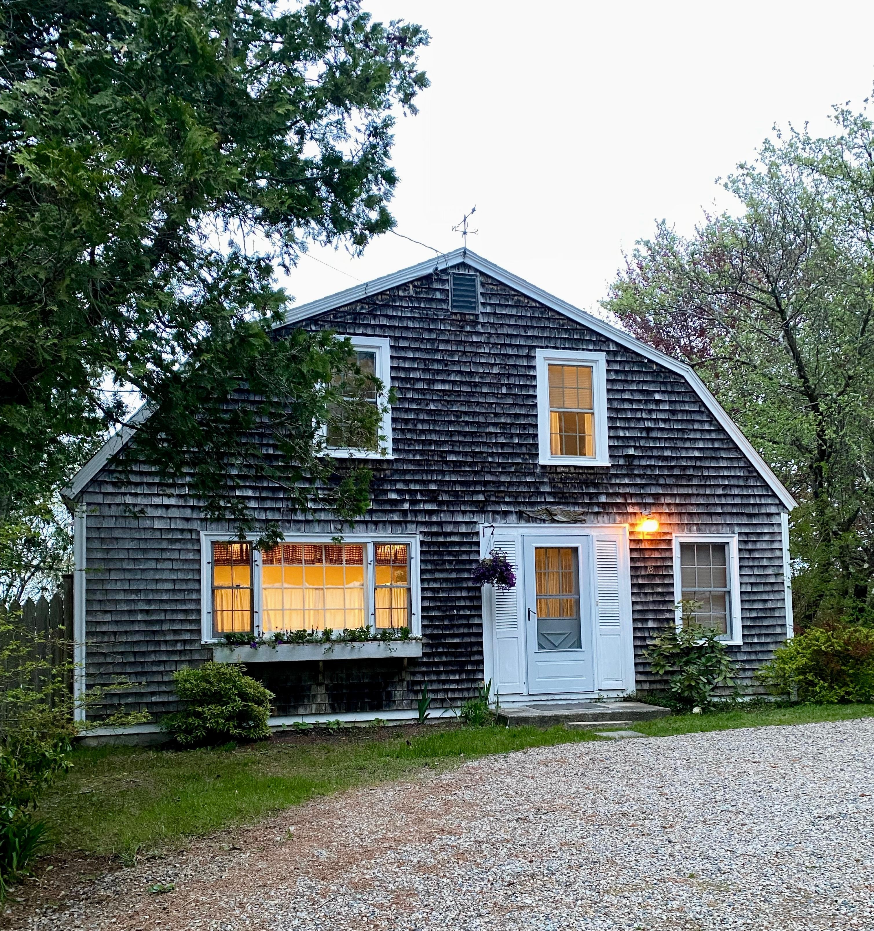 Quintessential New England home. 