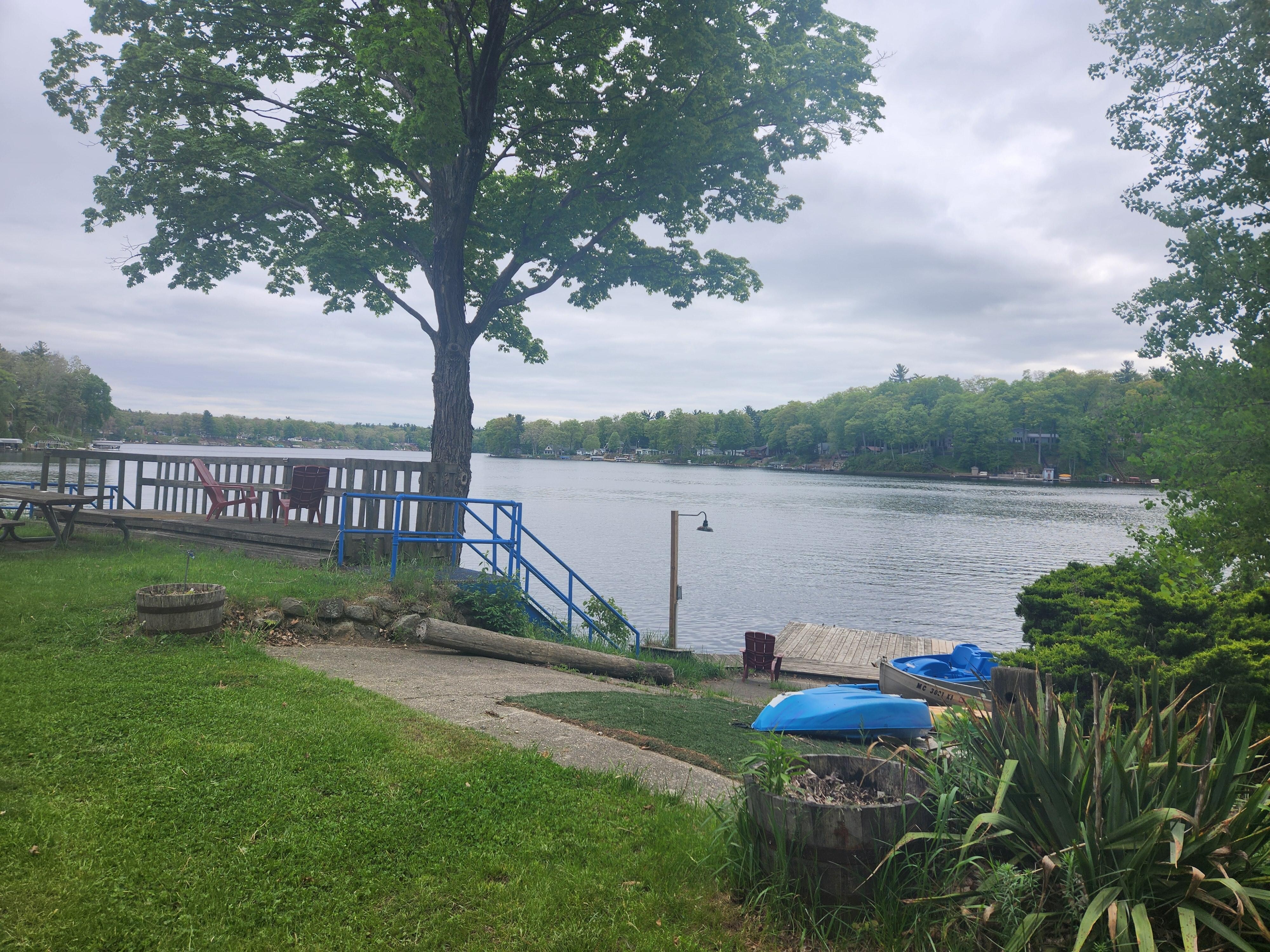 A beautiful view of Croton Dam Pond.