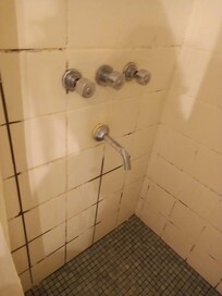 El baño viejo, y no prolijo