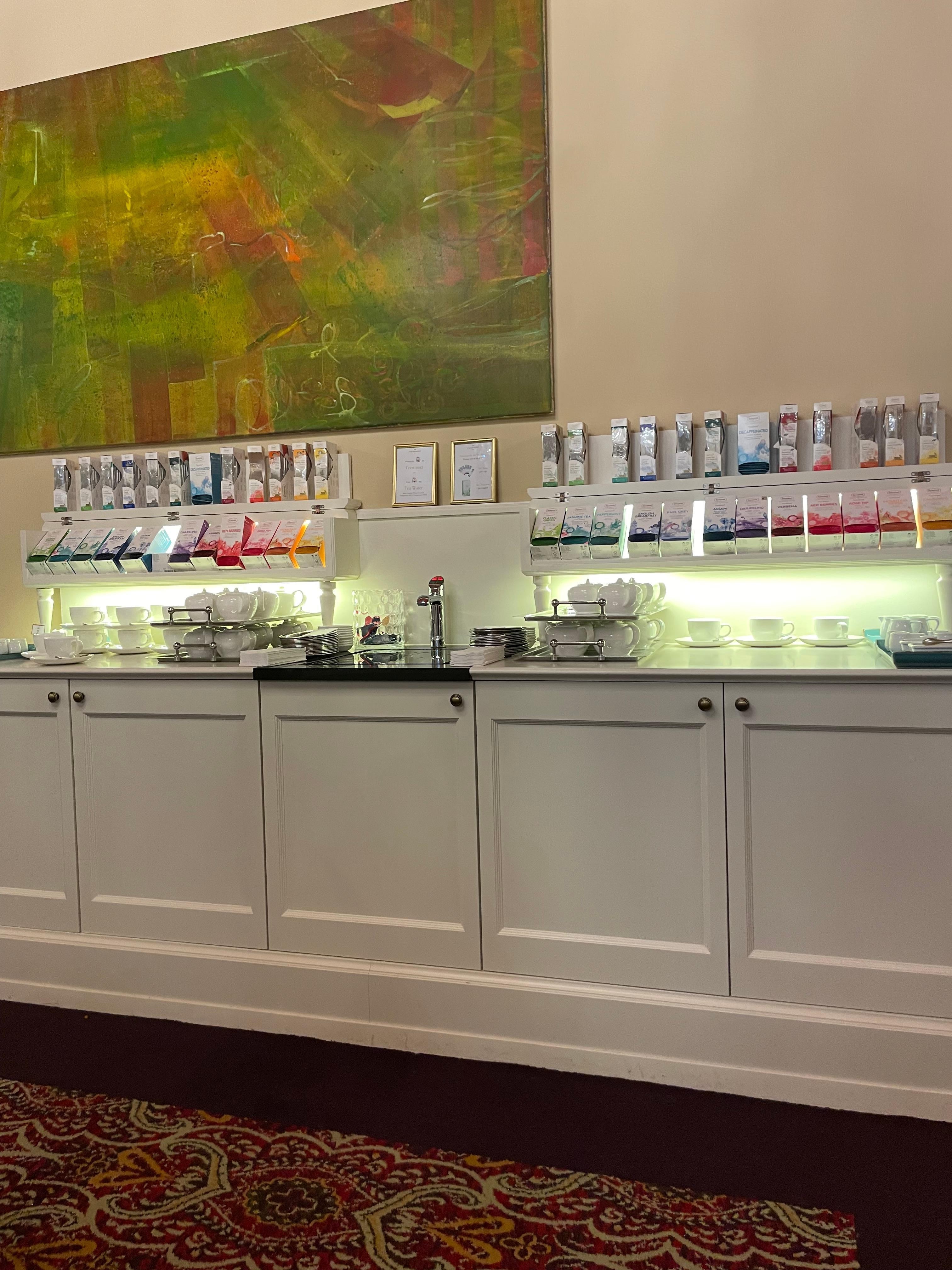 Breakfast tea station