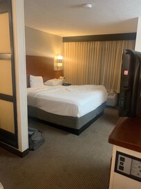 1 bedroom when I reserved a 2 bedroom