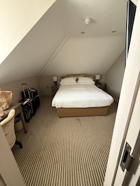 Cozy/snug room on the 3rd floor. Lift was just outside the door.