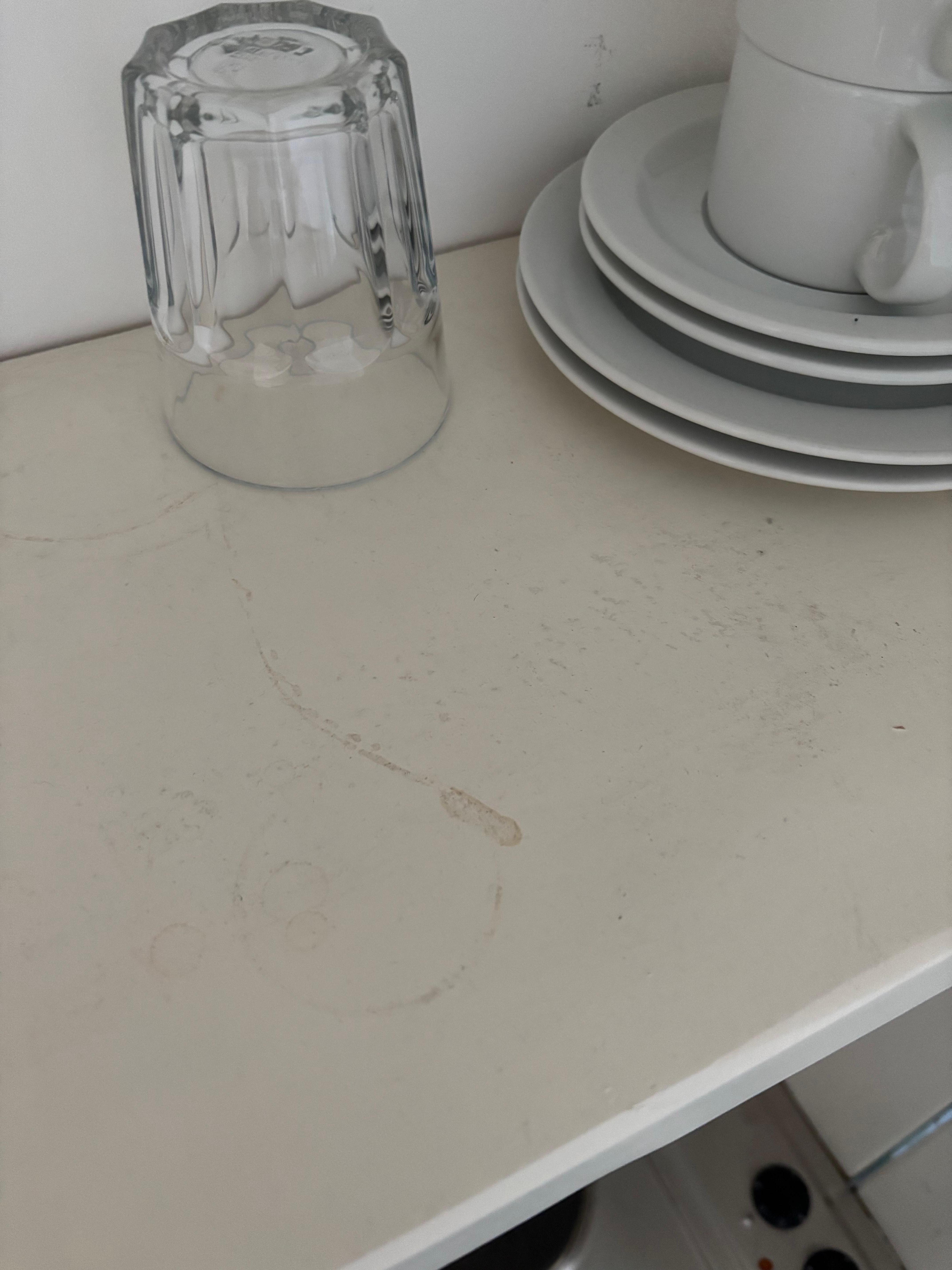 Pantryküche im Zimmer