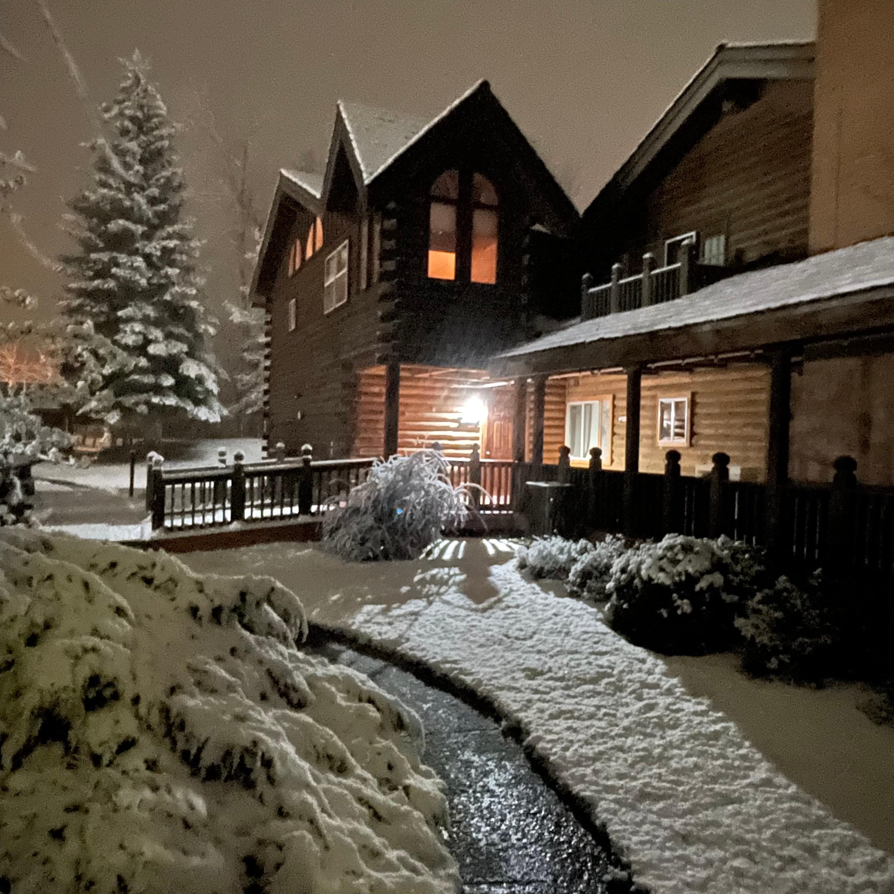 Joseph Lodge, yes snowed in April
