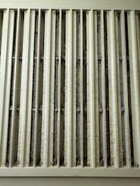 This was on a wall and not a ceiling. Easily reachable.