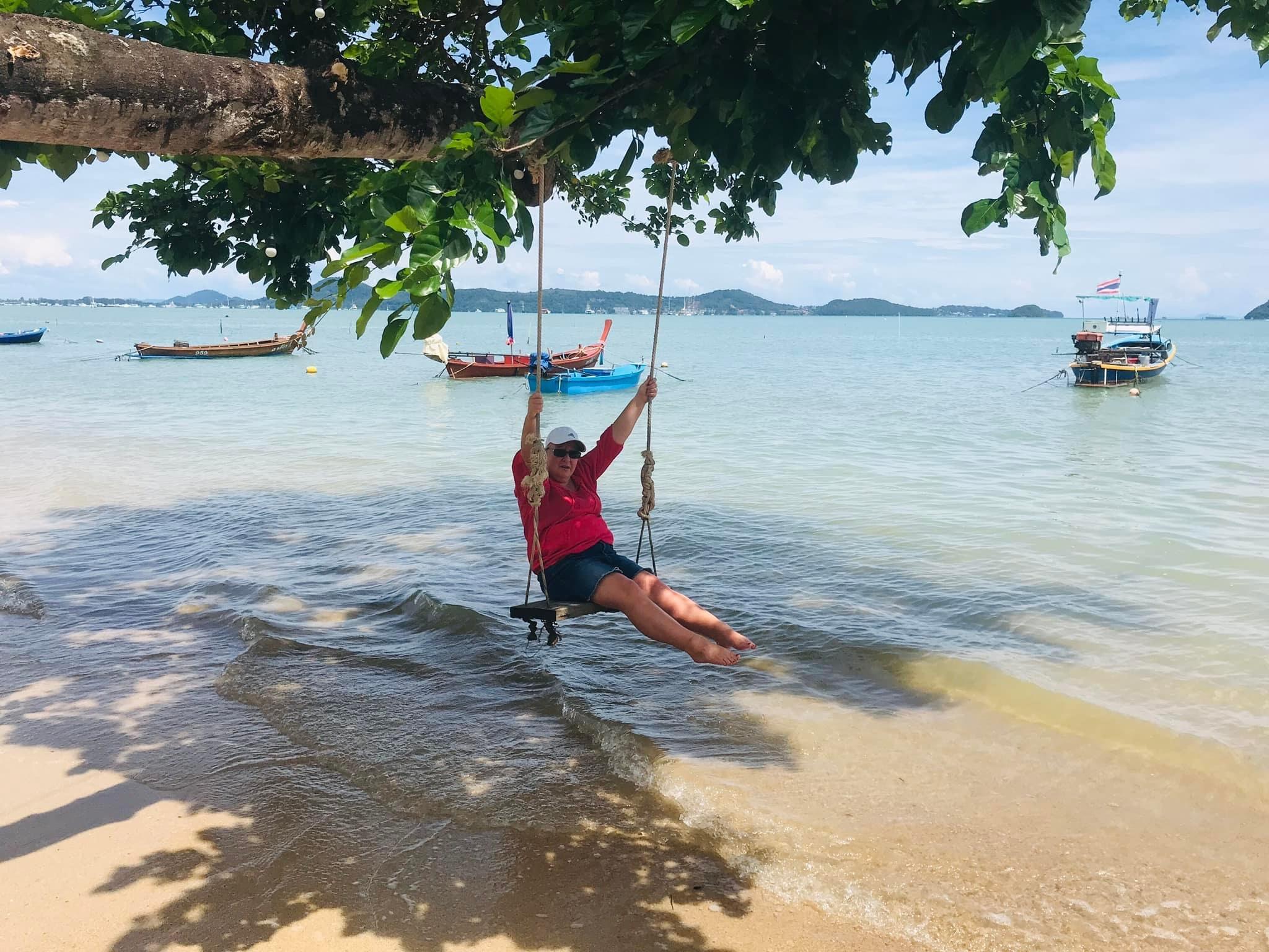 The swing on the beach outside the hotel 