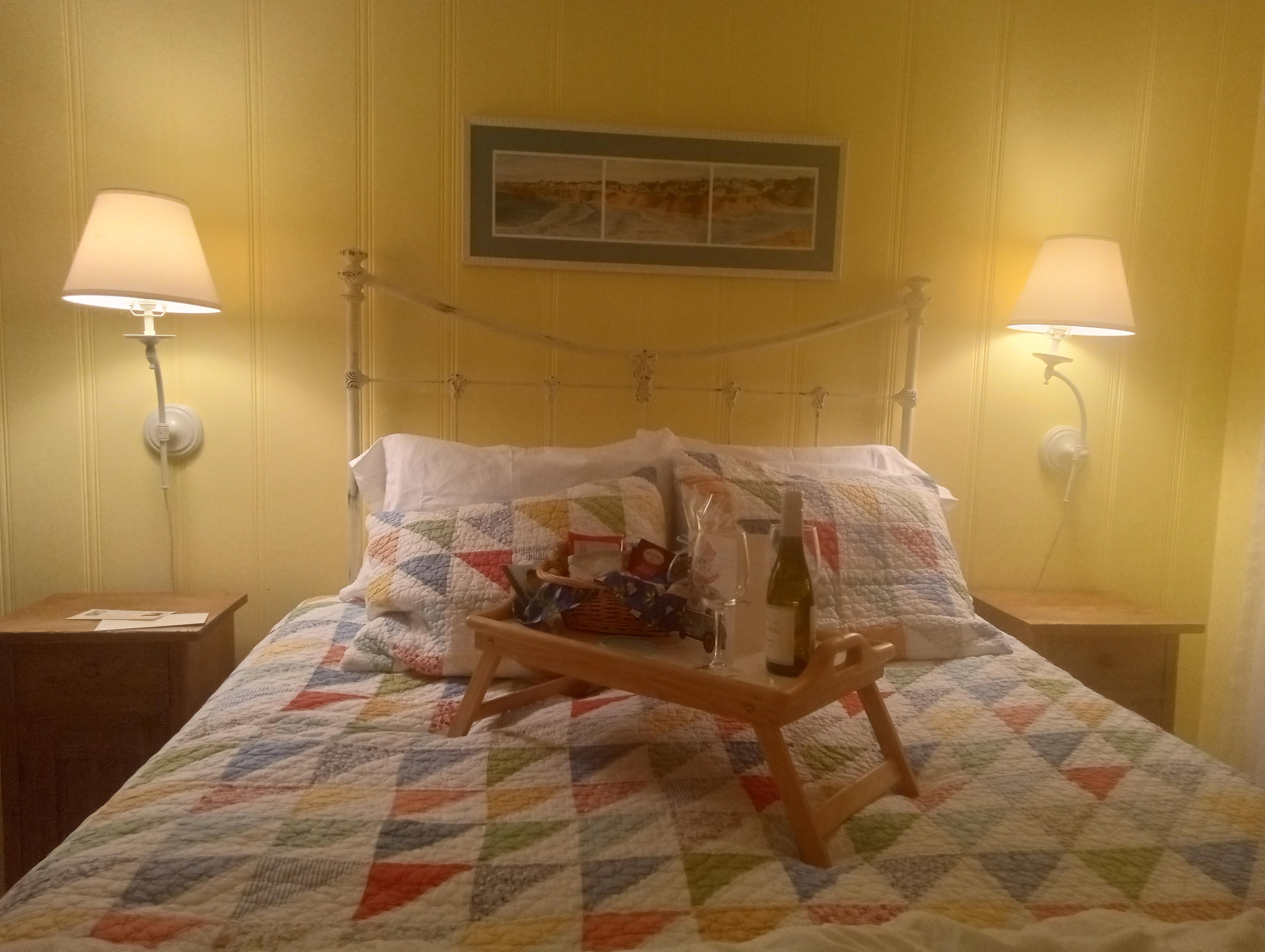 The cottage was clean and nicely decorated.