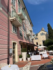 Tavoli ristorante in giardino