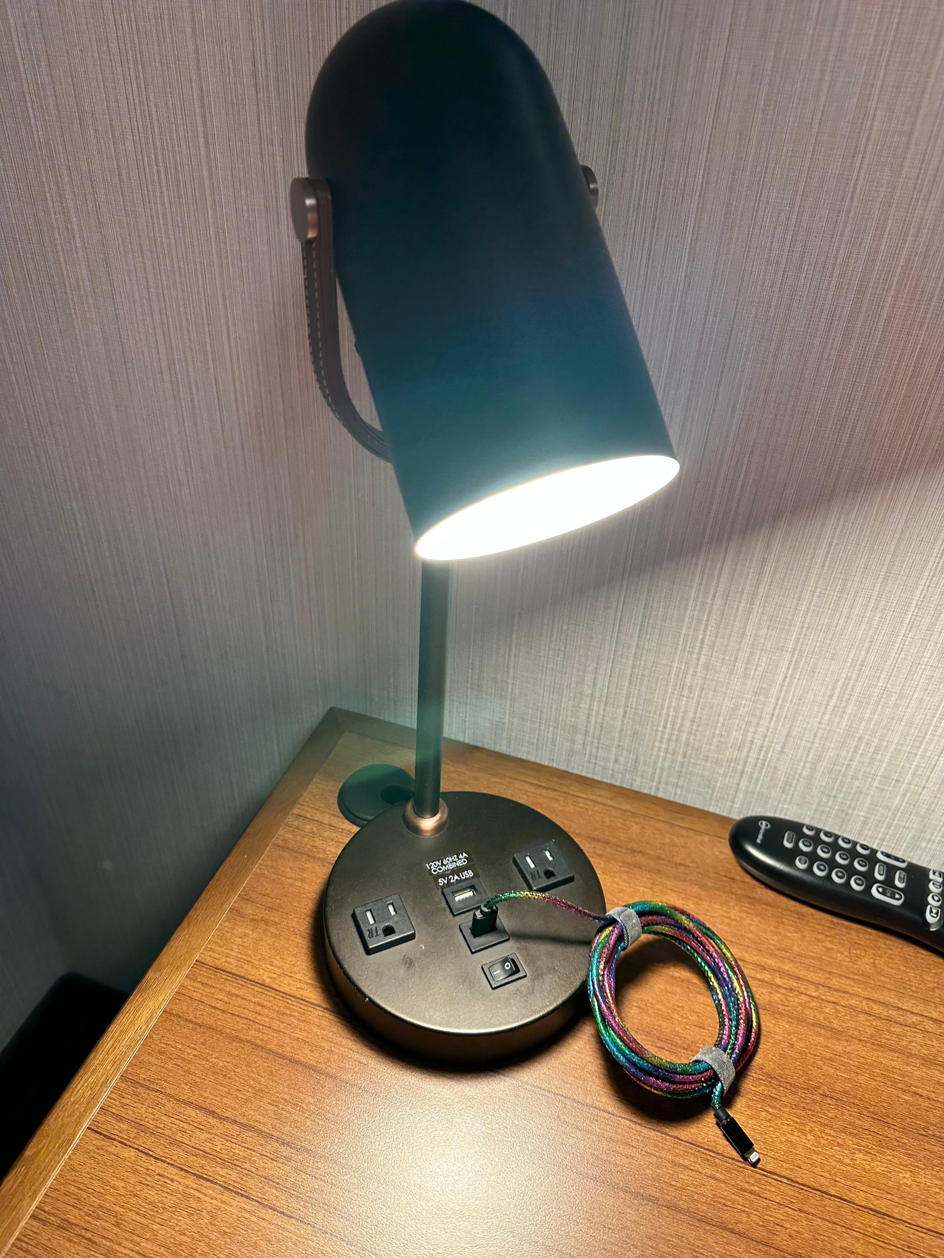 Desk lamp has great charging capabilities