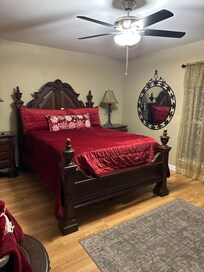 Queen bedroom