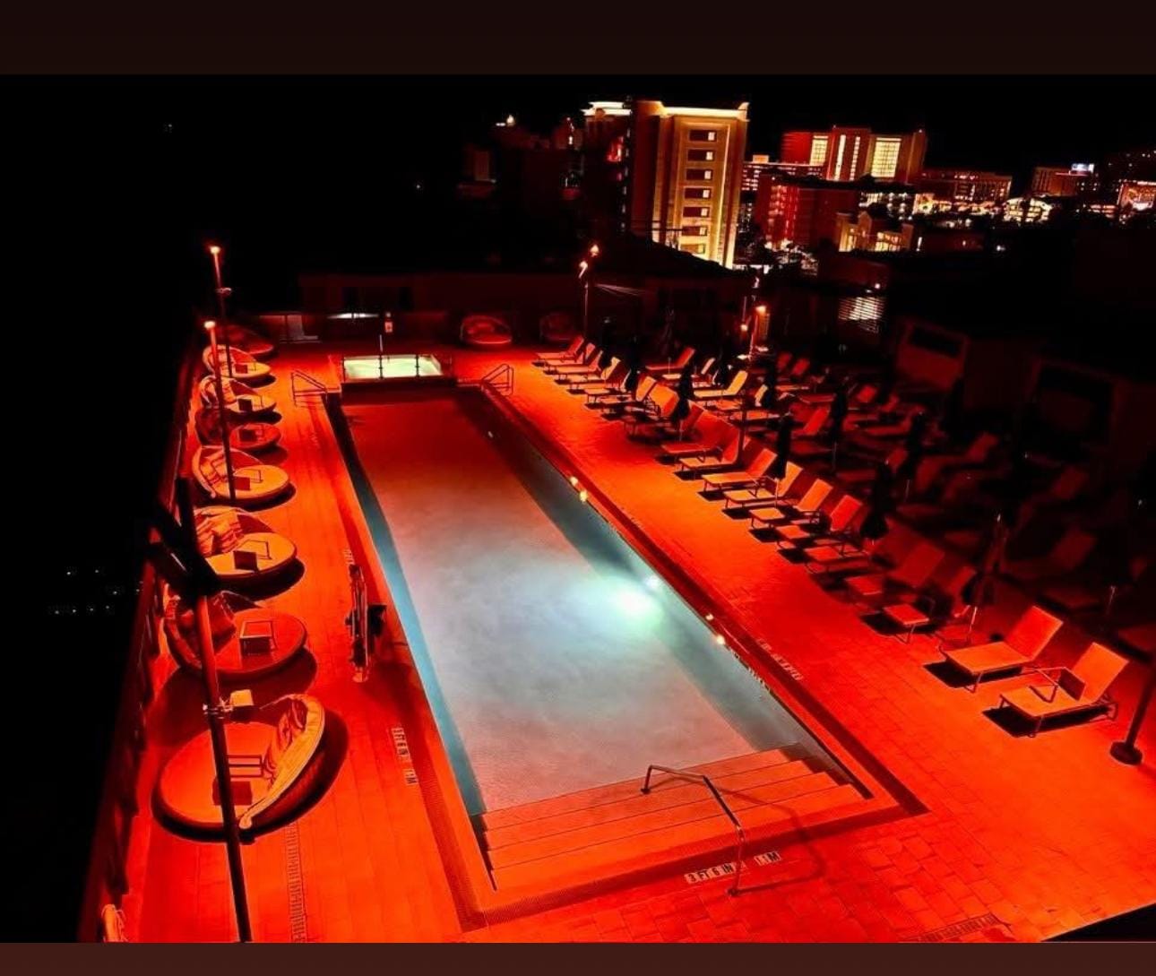 The 7 th floor pool