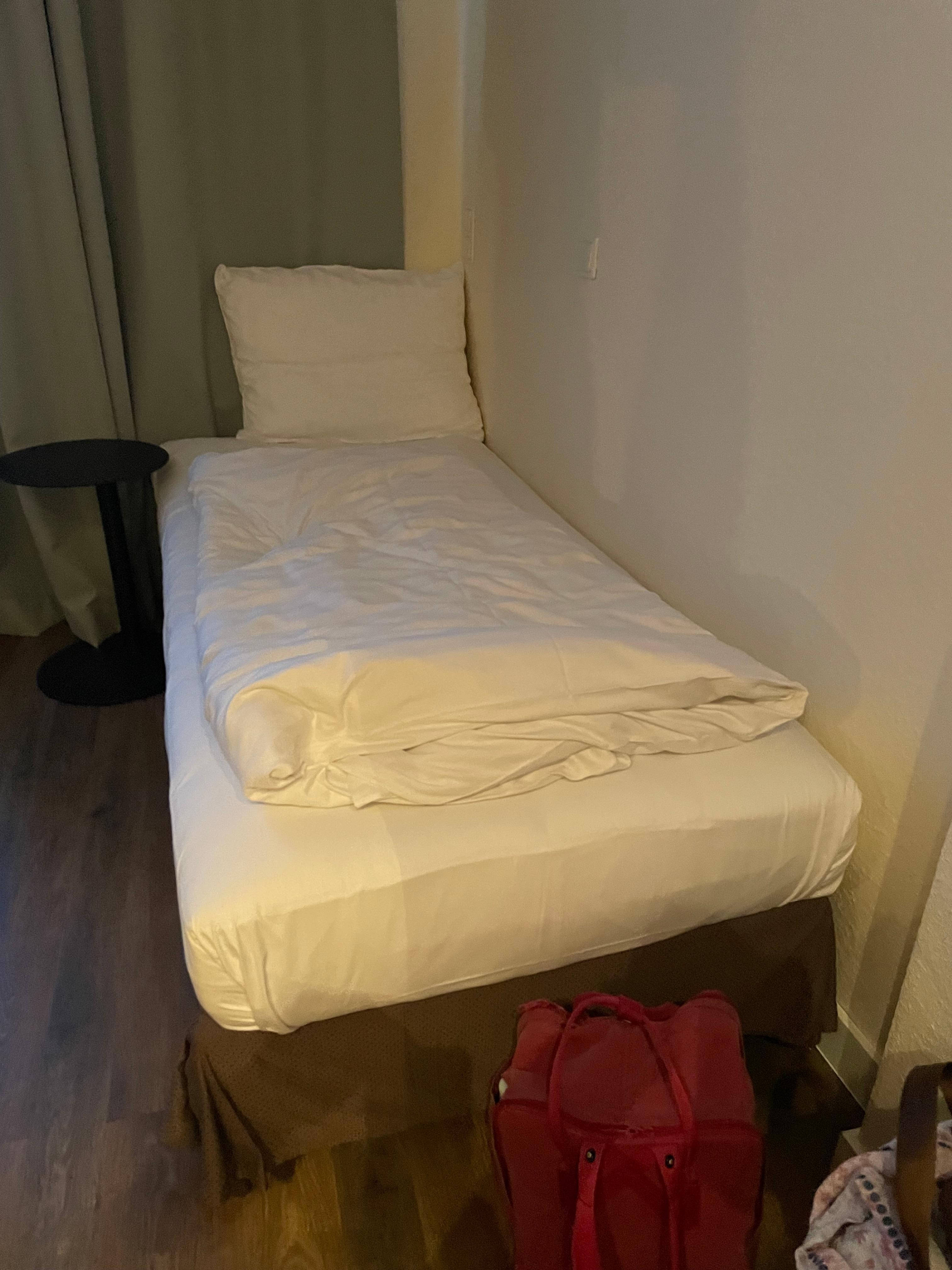 Single bed