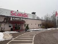 Utsidan på hotellet.