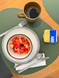 Café da manhã completo e bem saboroso