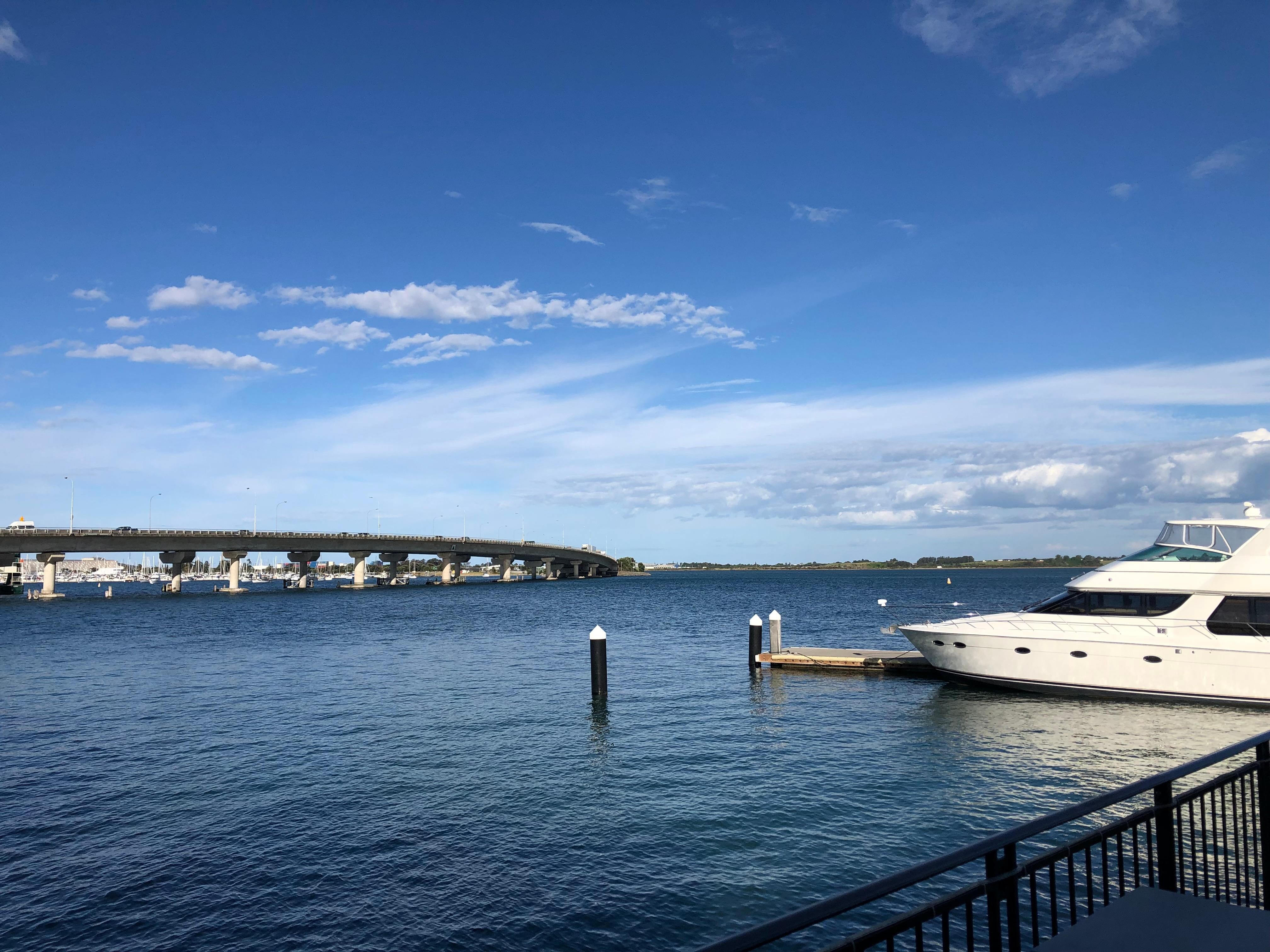 ホテルのレストランより