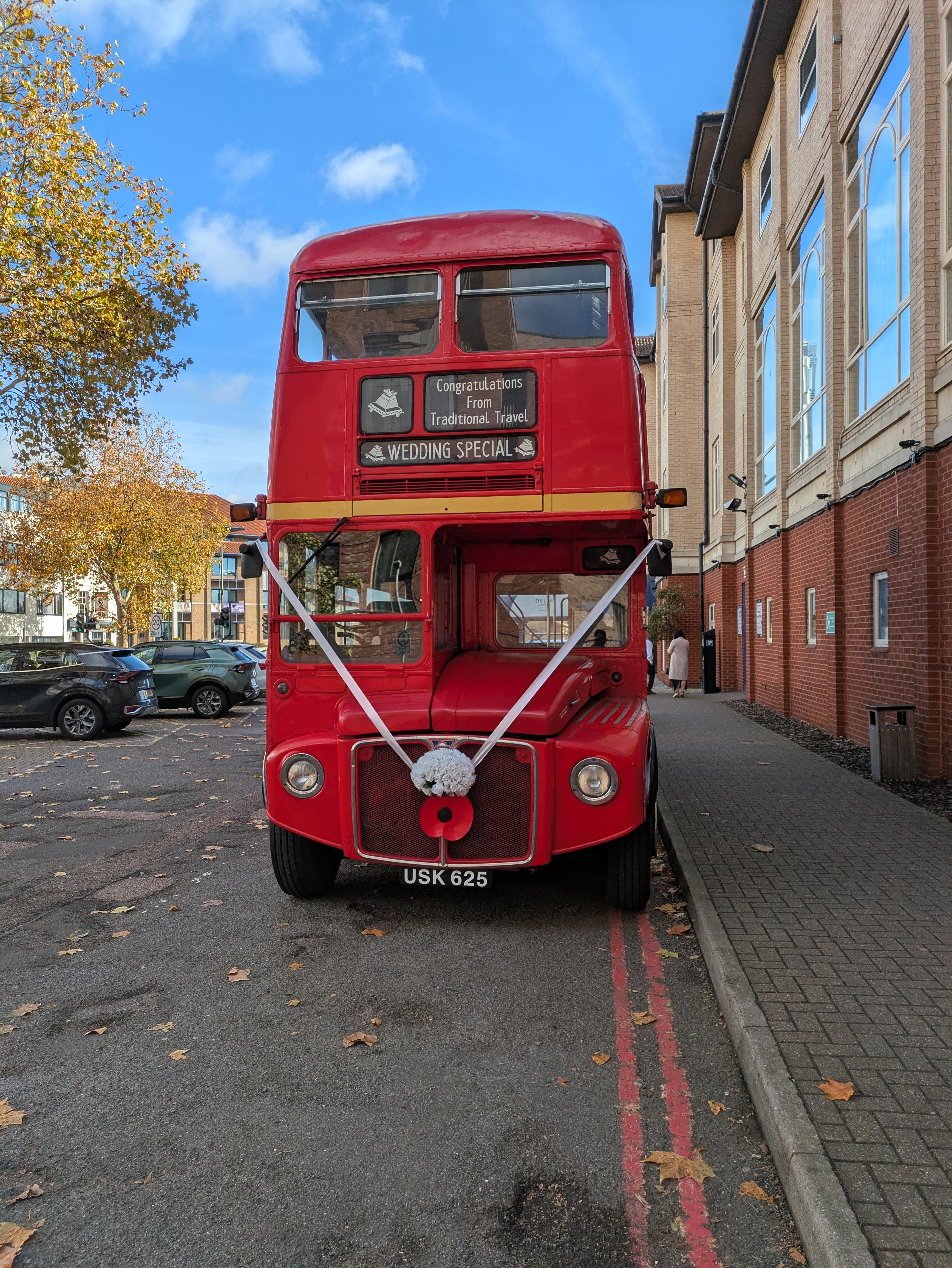 A weeding bus near the parking of the hotel. 