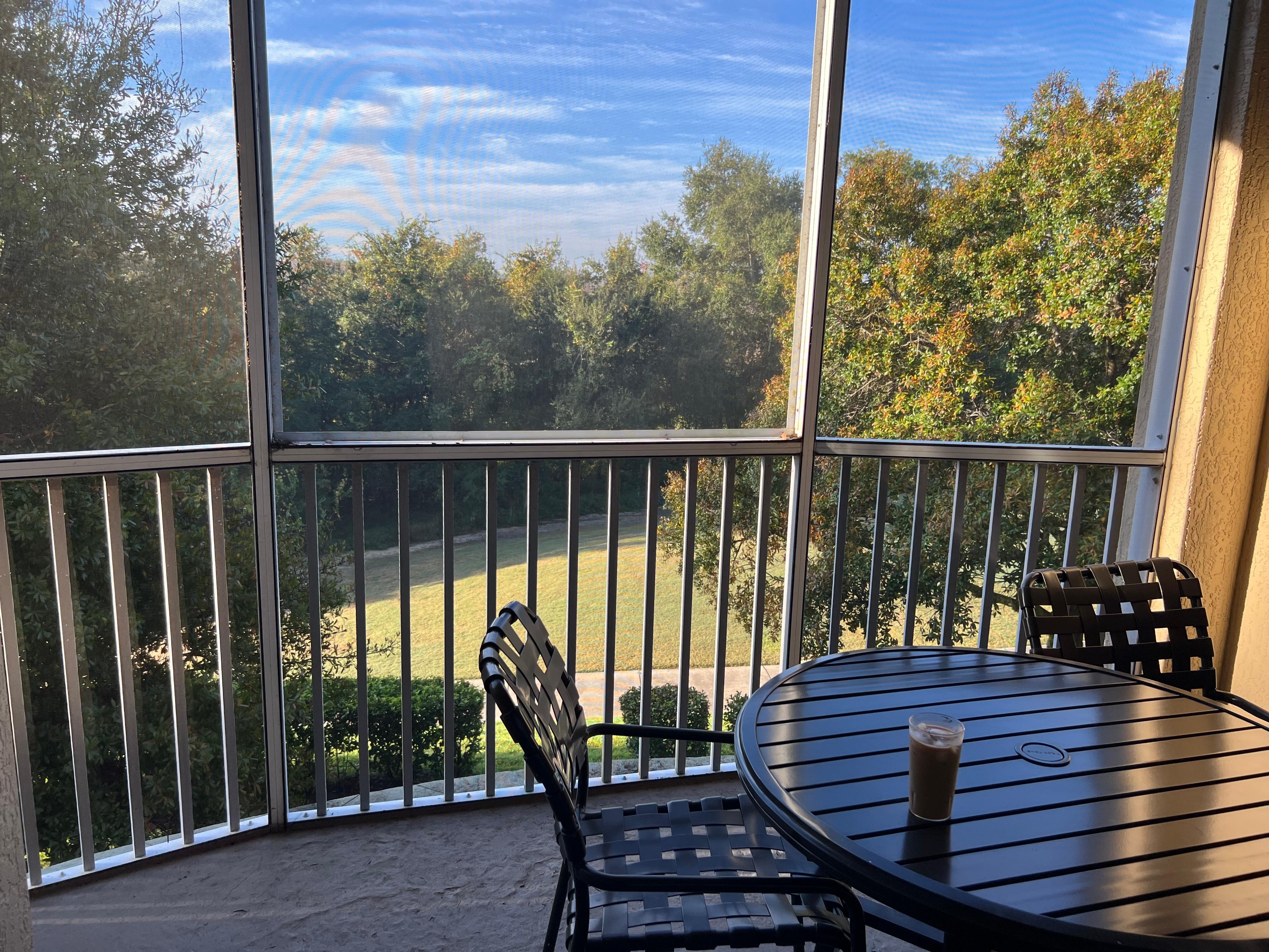 Lanai, Spacious suite, clean, new, kitchen, laundry, 