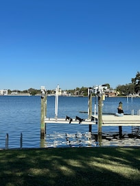 Pre-dinner photo op with the manatees.