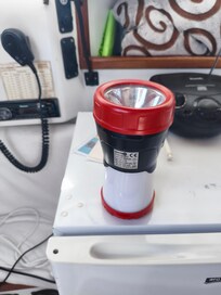Linterna para alumbrar el interior del barco dada por los propietarios