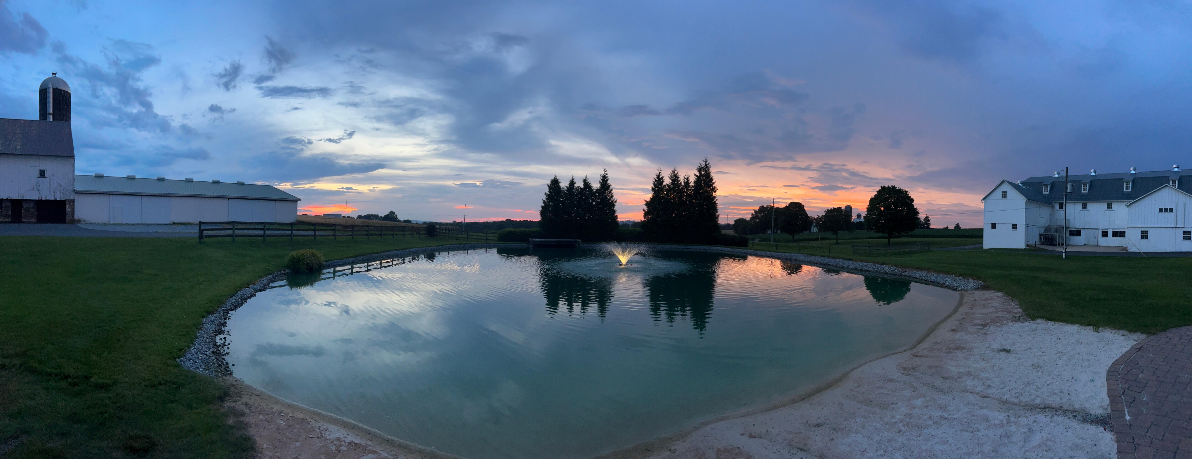 Panorama at the pond!
