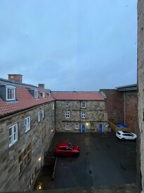 Courtyard view room 10