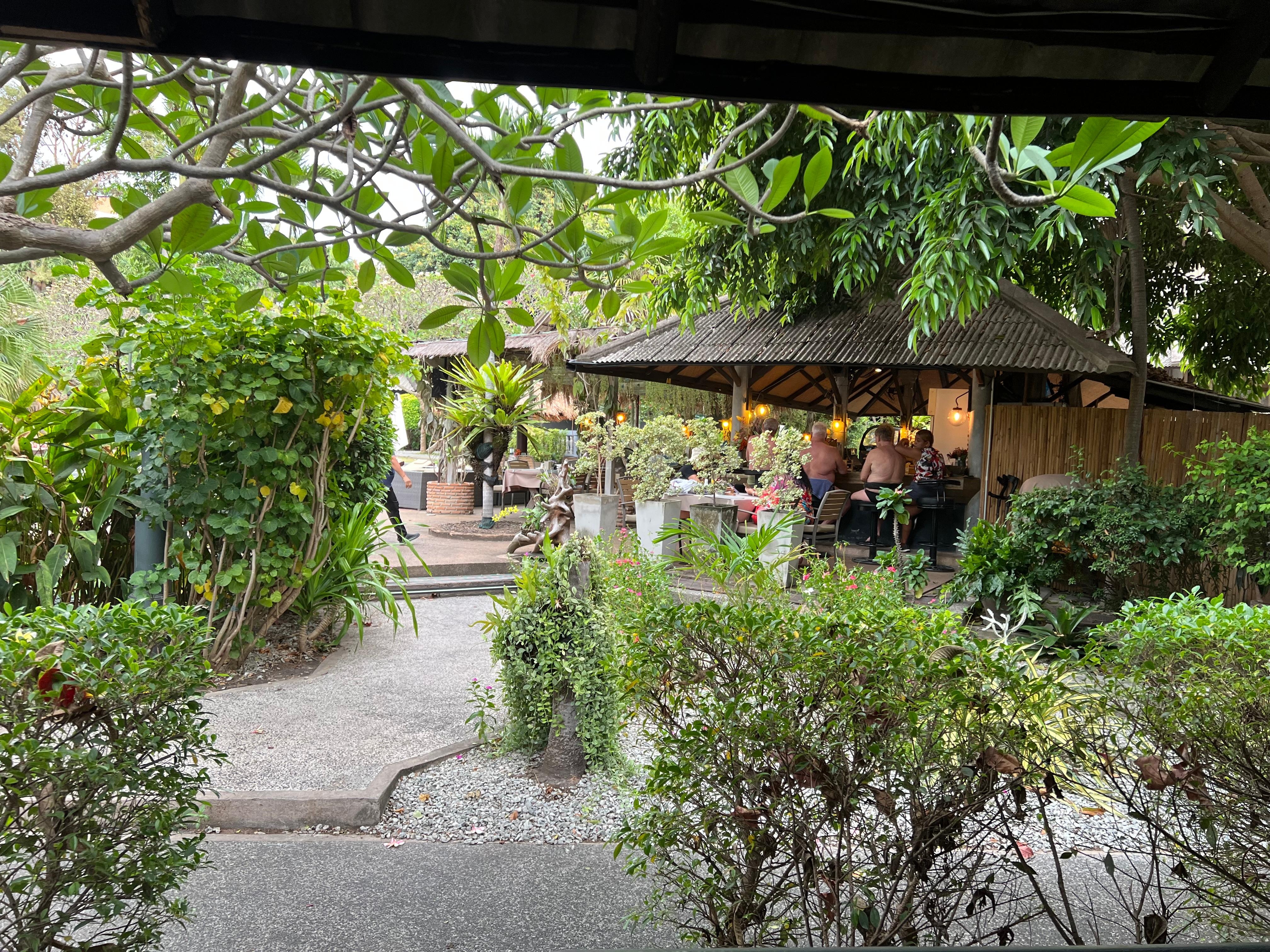 Blick vom GebuchterDeluxe Pool Side „Villa“