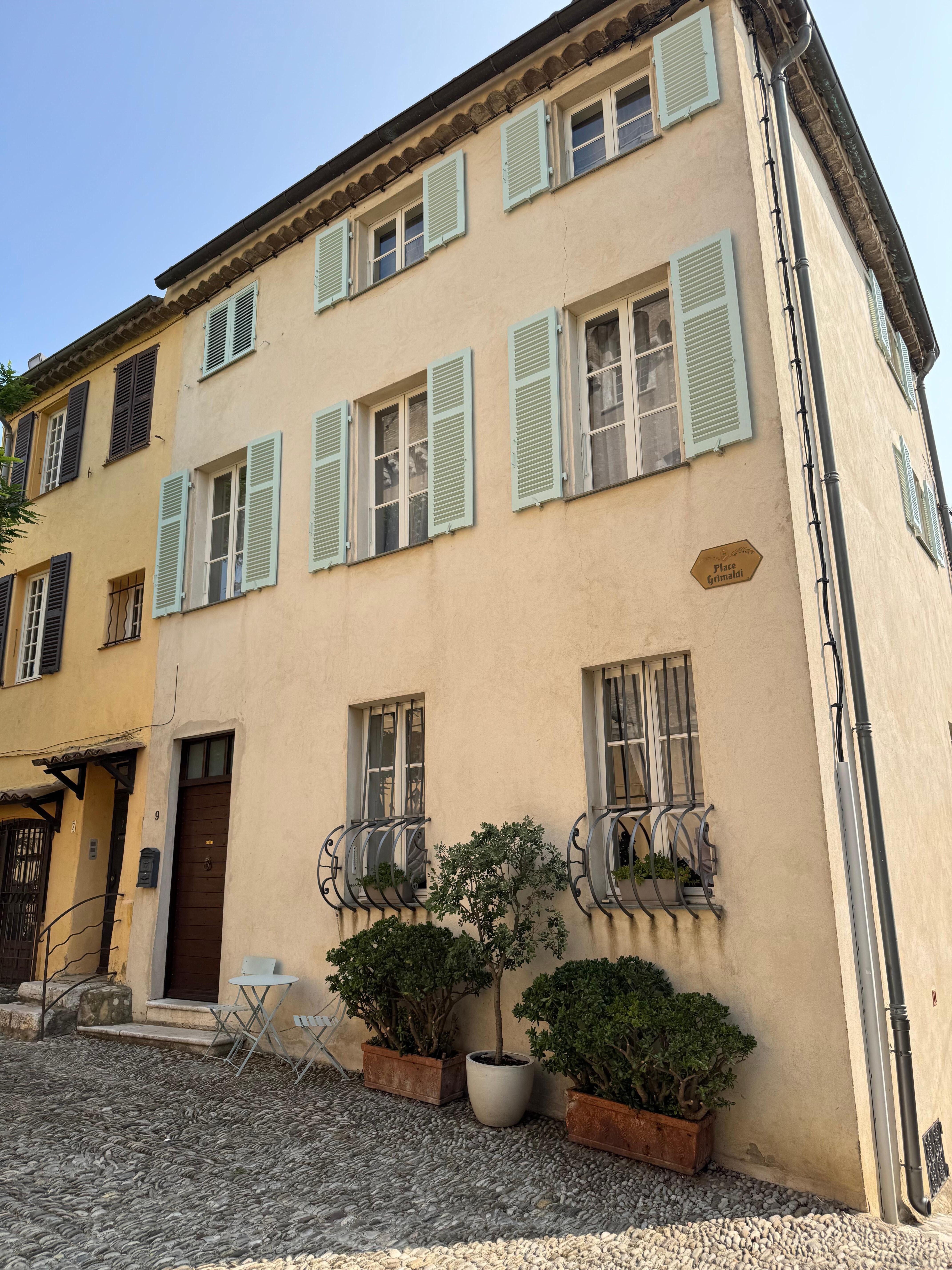 A true French classic house designed with exquisite taste